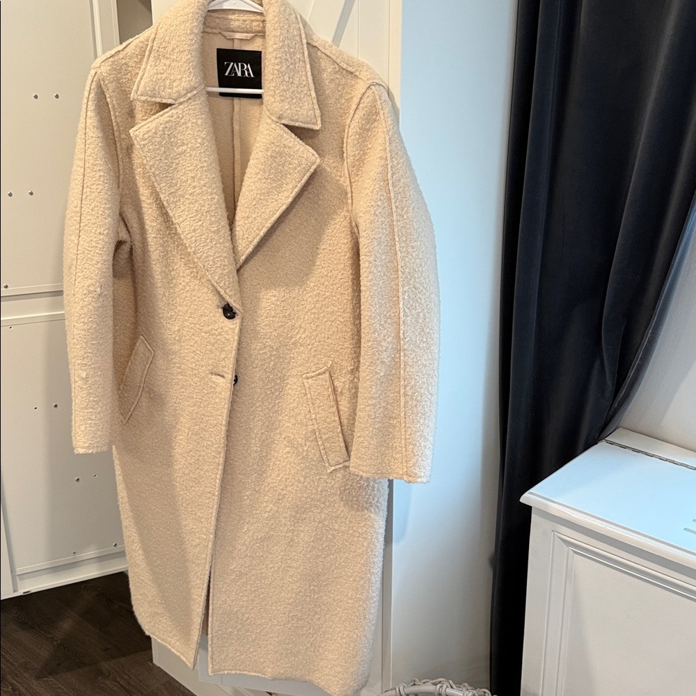 Zara Women's Cream Teddy Jacket